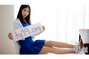 AI이미지 부끄러운 얼굴 보짓물 흐르는 절정 <b class=